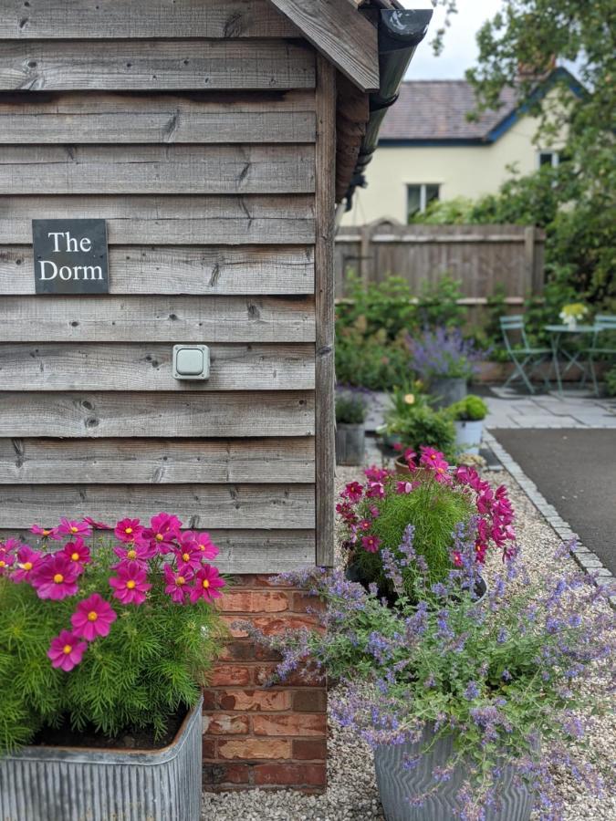Eccleshall The Dorm Bed And Breakfast מראה חיצוני תמונה